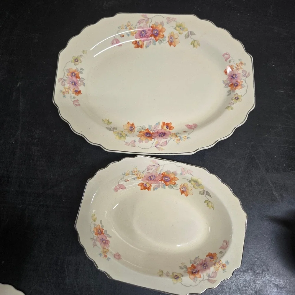 Vintage WS George Lido Canarytone Floral Dinnerware Set Platter Bowls Cups 196A